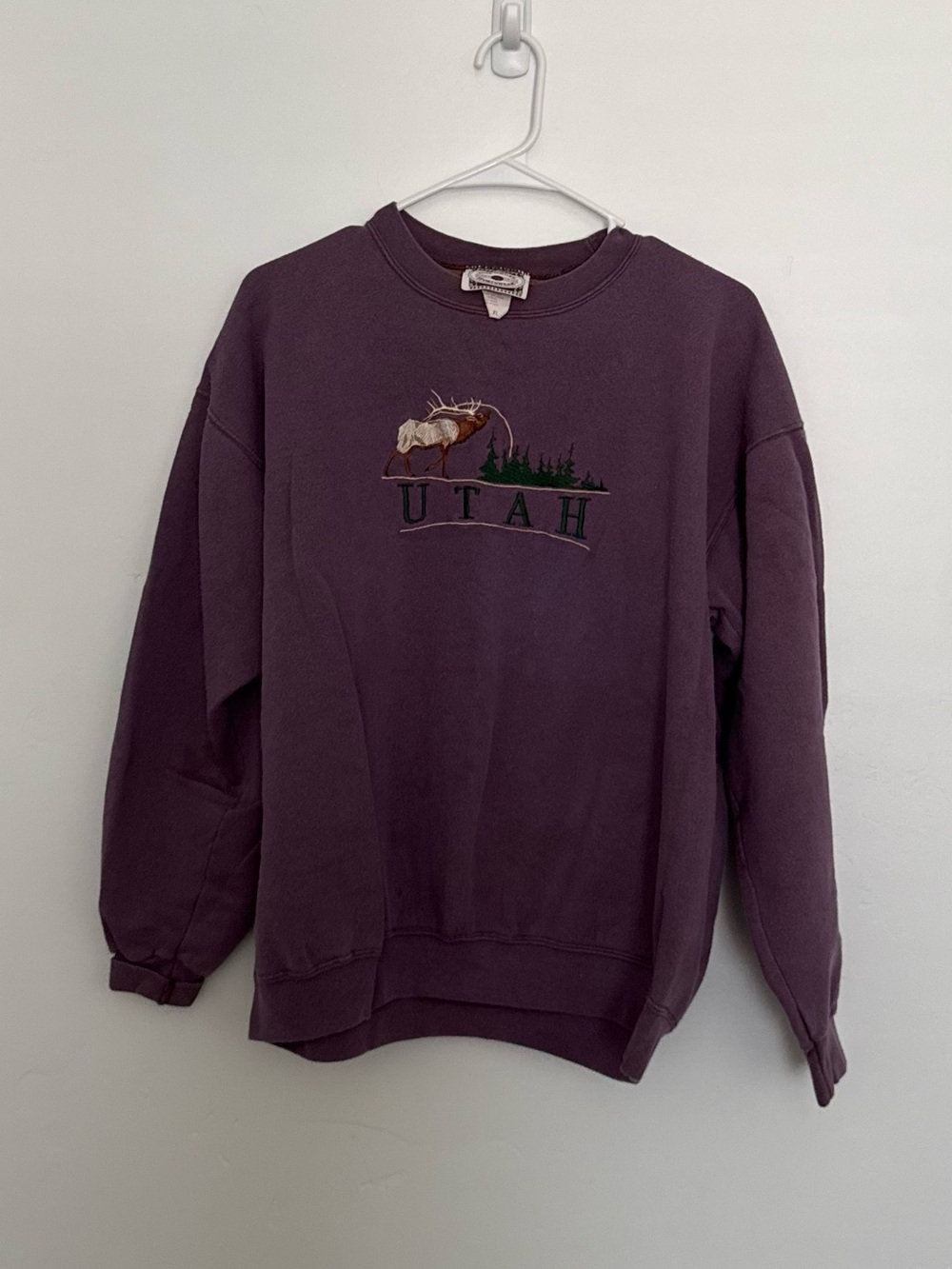 Vintage Utah Embroidered Crewneck Sweatshirt - Deep Plum